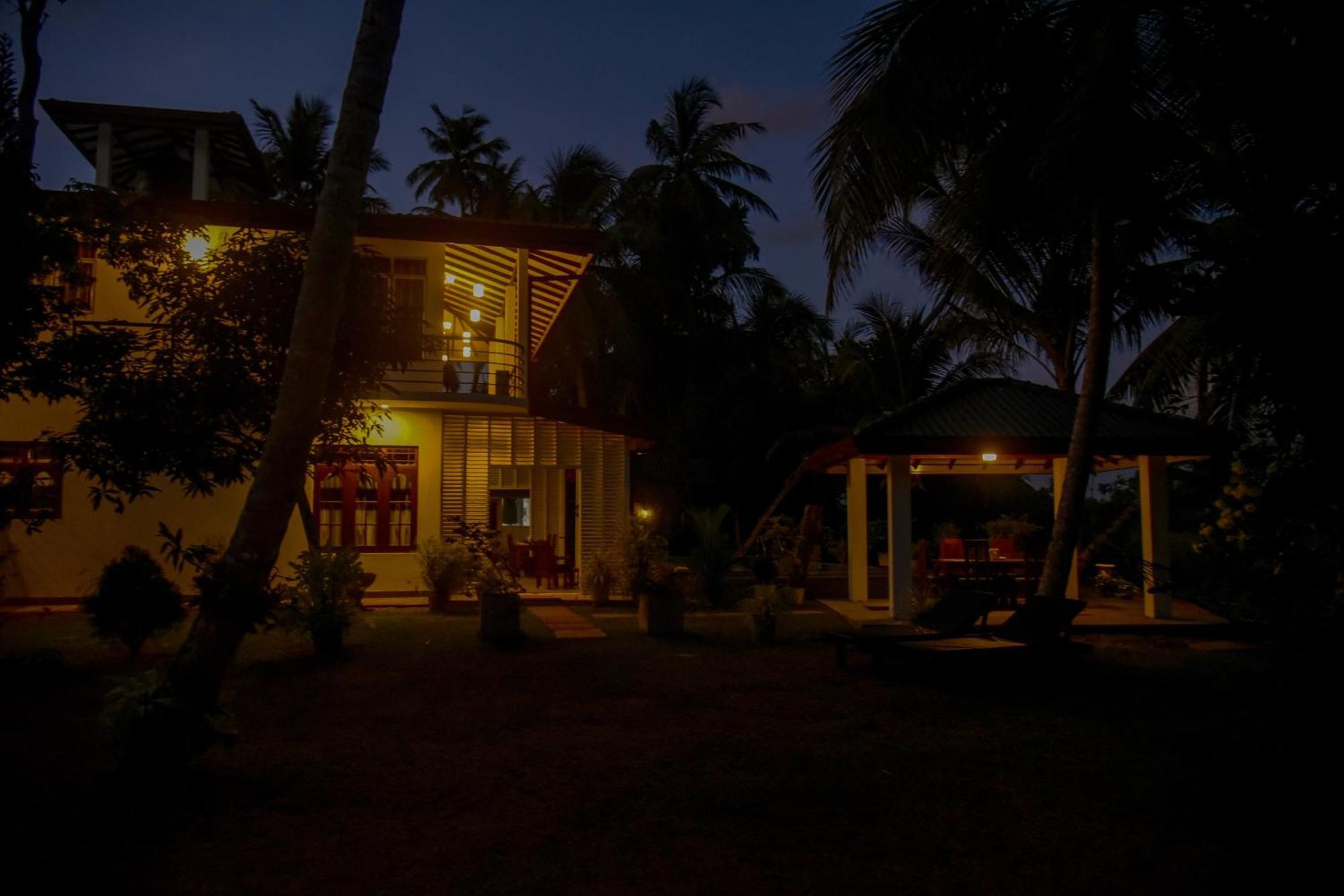A.sms Villa Induruwa