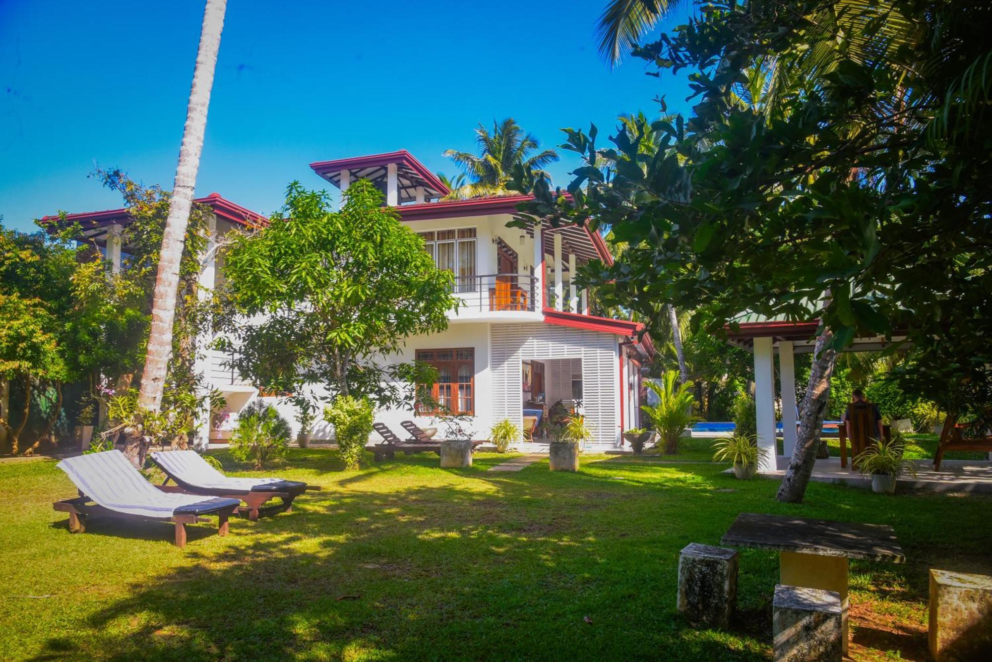 A.sms Villa *